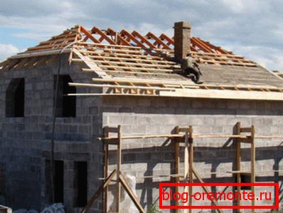 Construcția unui acoperiș cu jumătate de gumbo