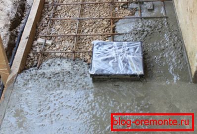 Pavele de beton în jurul casei. Pavele de beton în jurul casei.