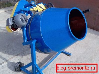 Amestecatorul de beton amestecă perfect soluția Amestecatorul de beton amestecă perfect soluția