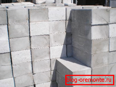 Blocuri din beton spumos. Blocuri din beton spumos.