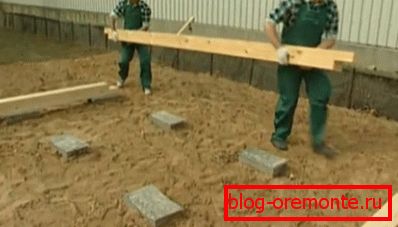 Lungimea unei baruri este de 4 metri Lungimea unei baruri este de 4 metri