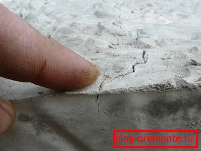 Dacă există o fisură în timpul solidificării (ca în fotografie) - va trebui să o sigilați după ce soluția a câștigat din toată puterea Dacă există o fisură în timpul solidificării (ca în fotografie) - va trebui să o sigilați după ce soluția a câștigat din toată puterea