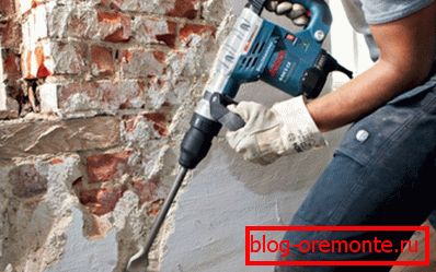 Dacă trebuie să îndepărtați un strat gros de beton, atunci nu puteți face fără impact mecanic. Dacă trebuie să îndepărtați un strat gros de beton, atunci nu puteți face fără impact mecanic.