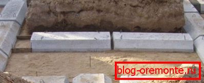 Fundația foto bloc în procesul de stabilire a primei centuri Fundația foto bloc în procesul de stabilire a primei centuri