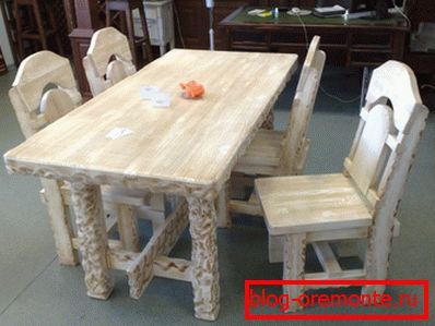 Fotografie din tabla de stejar a constructiei descrise dupa finisaje decorative Fotografie din tabla de stejar a constructiei descrise dupa finisaje decorative