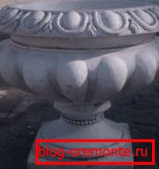 Chiar și elementele decorative pot fi fabricate dintr-o compoziție pe bază de gips. Chiar și elementele decorative pot fi fabricate dintr-o compoziție pe bază de gips.
