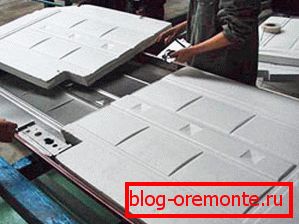 cum sa izolati usile metalice
