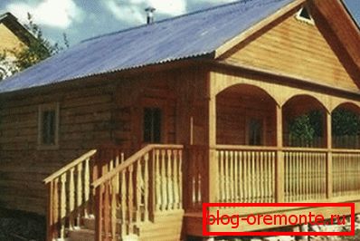 După cum se poate vedea în fotografie, proiectele băilor de la barul 6x6 permit construirea de clădiri practice și elegante. După cum se poate vedea în fotografie, proiectele băilor de la barul 6x6 permit construirea de clădiri practice și elegante.