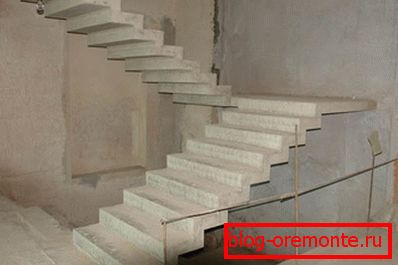 Scari monolitice din beton Scari monolitice din beton