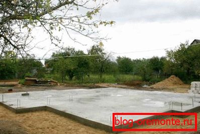 Construcția monolitică servește ca o bază fiabilă pentru casa dvs. Construcția monolitică servește ca o bază fiabilă pentru casa dvs.