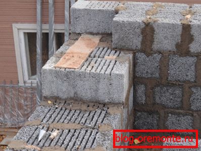 În fotografie - construirea unei case de argilă-beton produse În fotografie - construirea unei case de argilă-beton produse