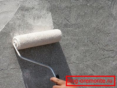 Tratarea betonului cu grund este o garanție a gradului ridicat de aderență Tratarea betonului cu grund este o garanție a gradului ridicat de aderență