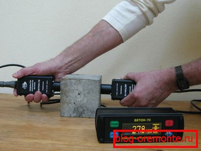 Verificarea cubului cu un concretoscop cu ultrasunete. Verificarea cubului cu un concretoscop cu ultrasunete.