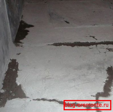 Reparați podeaua. Reparați podeaua.