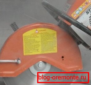 Tăierea betonului armat cu cercuri de diamant atunci când demontați podeaua Tăierea betonului armat cu cercuri de diamant atunci când demontați podeaua