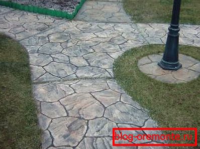 Poteci de grădină din beton - frumoase și practice Poteci de grădină din beton - frumoase și practice