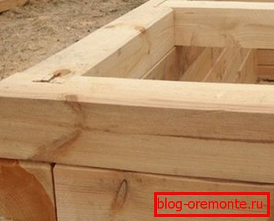 Conectarea barelor în colțurile clădirii: canelură Conectarea barelor în colțurile clădirii: canelură