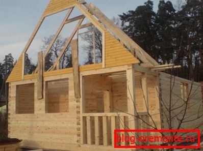 Construiți o casă într-o jumătate de etaje Construiți o casă într-o jumătate de etaje