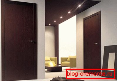 Culoare Wenge în interiorul camerei Culoare Wenge în interiorul camerei