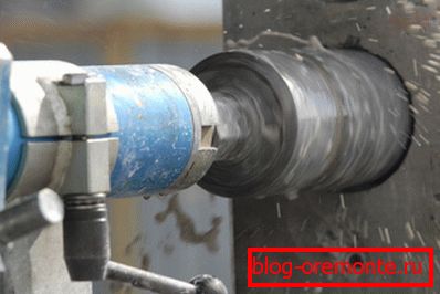 Numai forajul diamant al găurilor din beton le garantează marginile netede și viteza mare de lucru Numai forajul diamant al găurilor din beton le garantează marginile netede și viteza mare de lucru