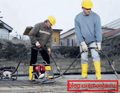 Montarea betonului fără vibrații este considerată o calitate slabă. Montarea betonului fără vibrații este considerată o calitate slabă.