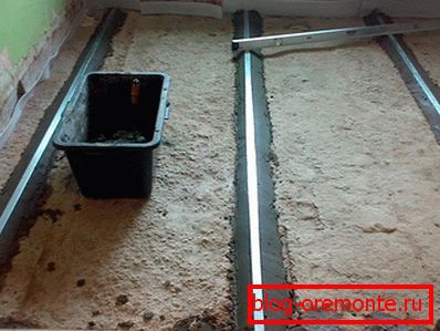 Instalarea balizelor pe podea