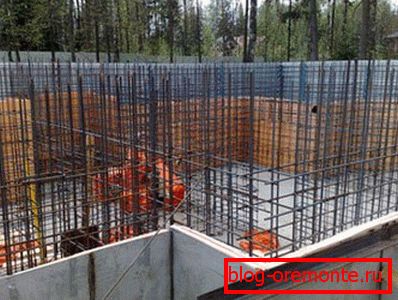 Apariția structurii într-o etapă intermediară Apariția structurii într-o etapă intermediară