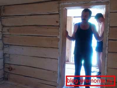Înălțimea plafonului trebuie să corespundă înălțimii Înălțimea plafonului trebuie să corespundă înălțimii