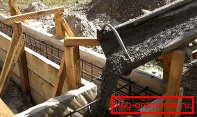 Fundația turnării cu mortar de beton greu Fundația turnării cu mortar de beton greu