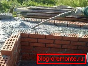 Turnarea betonului spumant monolit Turnarea betonului spumant monolit