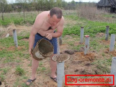 Turnarea carcasei de grămezi plictisiți Turnarea carcasei de grămezi plictisiți