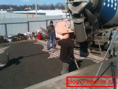 Turnarea betonului importat Turnarea betonului importat