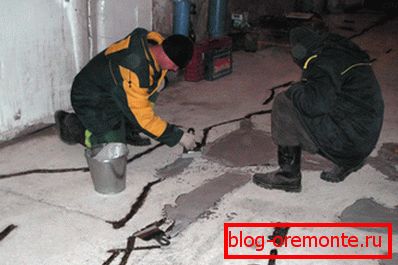 Umplerea crăpăturilor brodate cu agenți de etanșare tixotropă Umplerea crăpăturilor brodate cu agenți de etanșare tixotropă